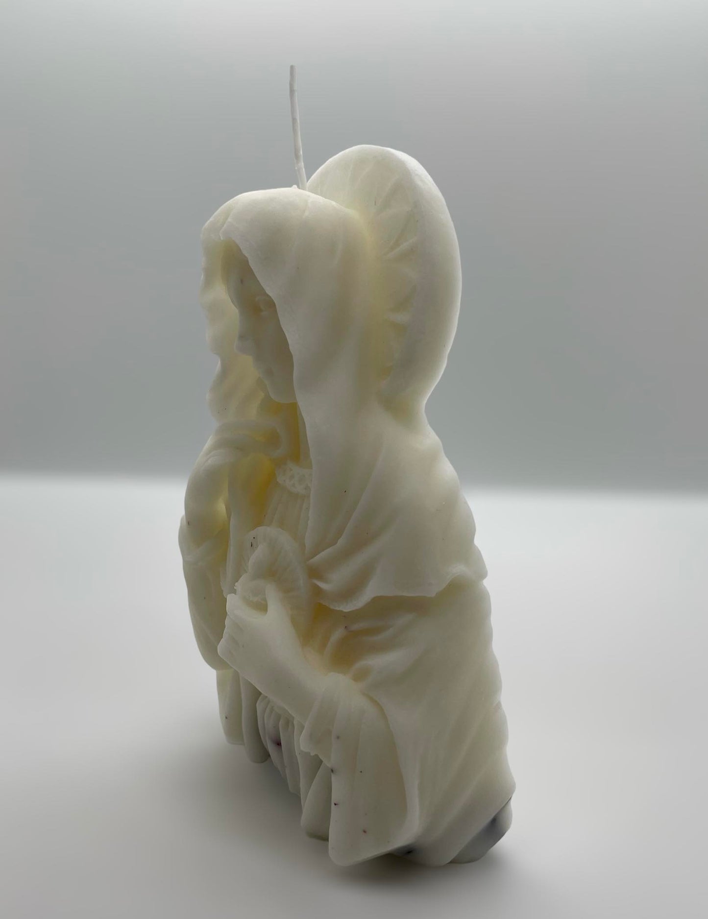 Divine Glow: Virgin Mary Candle